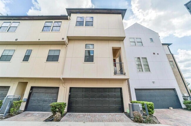Building Photo - 9642 Knight Rd