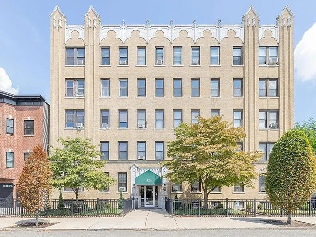 Building Photo - 50 Reservoir Ave