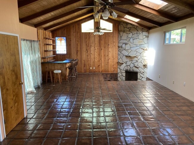 Building Photo - Santa Monica 3bd 2ba