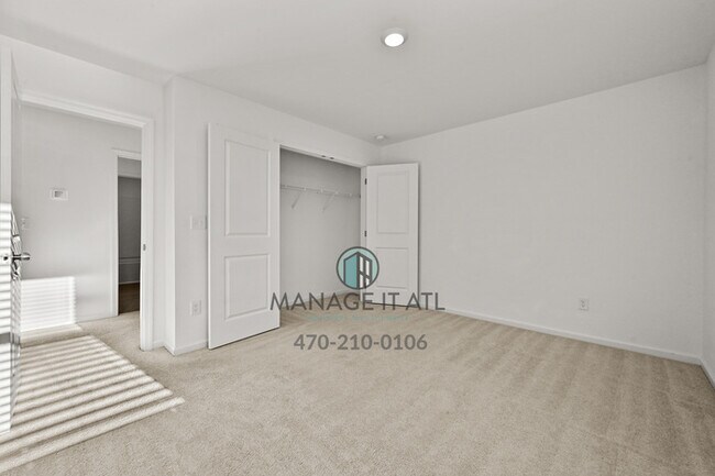 Building Photo - Brand New 5 Bedroom Home with a Master Bed...
