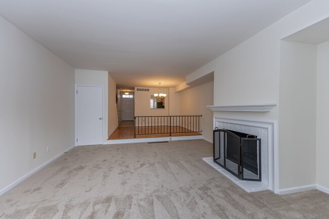 Floorplan - Indian Creek Apartments and Townhomes