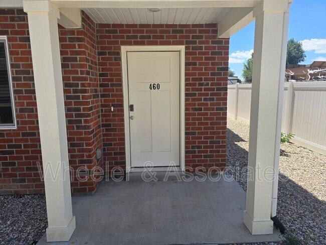 Building Photo - 460 W 1080 S
