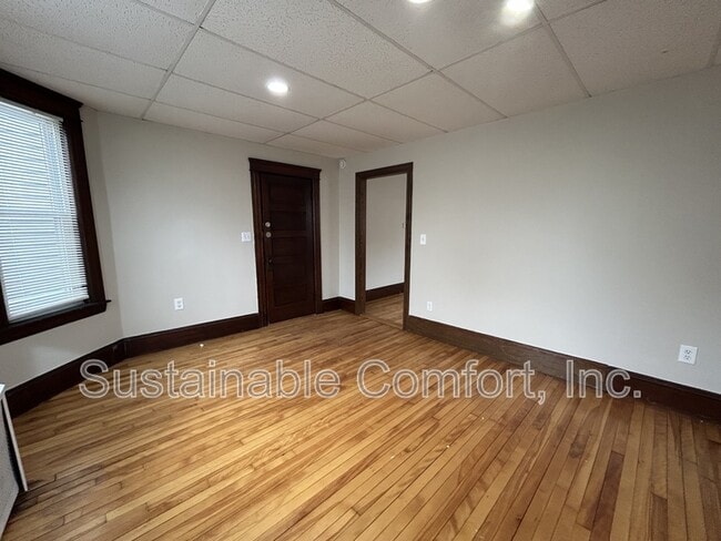 Building Photo - 34 Puritan Ave