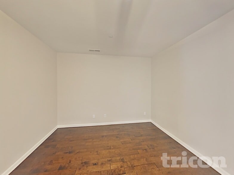 Building Photo - 512 Hickory Leaf Ct