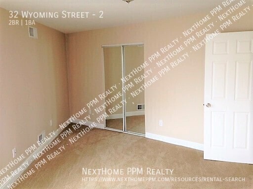 Building Photo - 32 Wyoming St