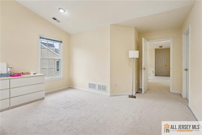 Building Photo - 14 Caleb Ln