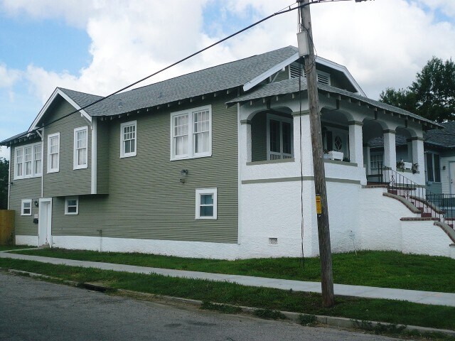 Front of House - 4300 S Johnson St