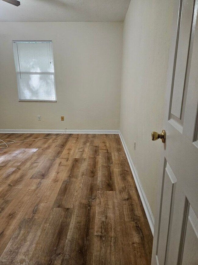 Building Photo - 3884 Osprey Cir