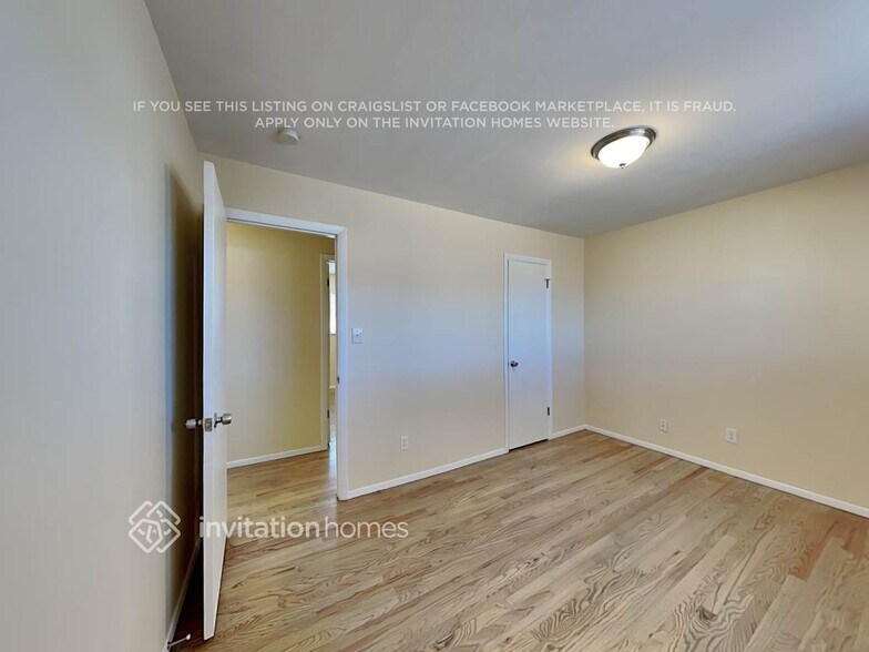 Building Photo - 77 Landoe Ln