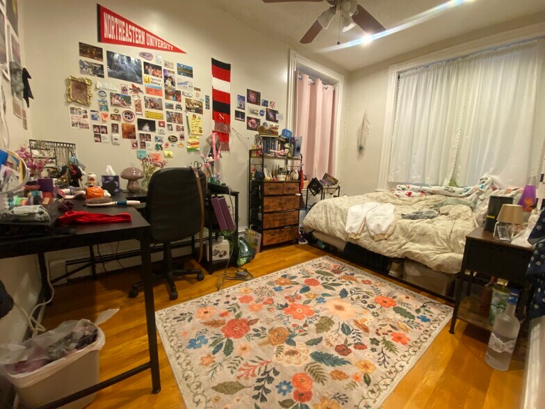 Building Photo - 127 Cedar St