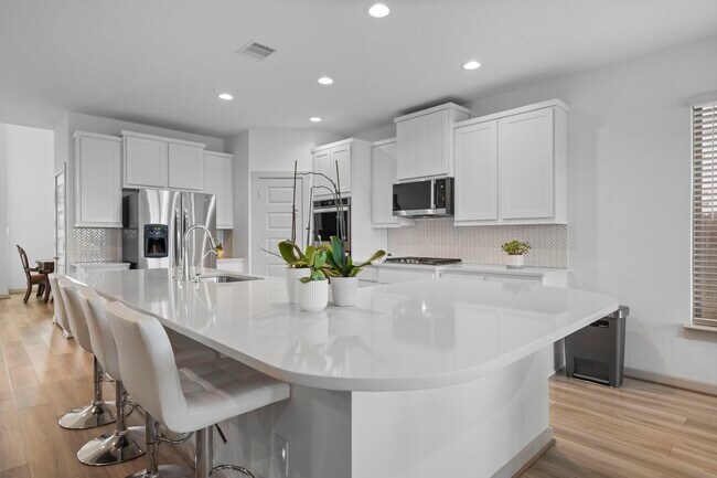 Building Photo - 28410 Hannahs Harbor Ln