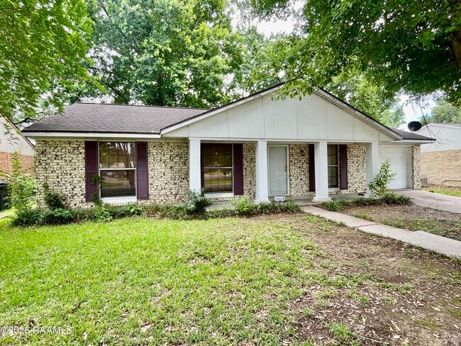 Building Photo - 203 Crystal Ln