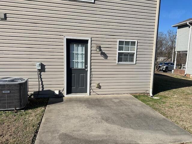 Building Photo - 2203 Bower Ln SE