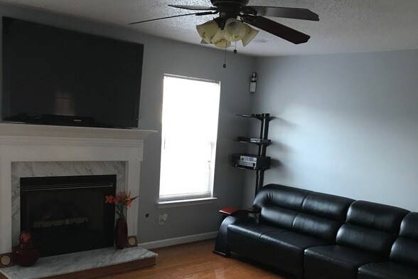 Building Photo - 6707 Glasgow St