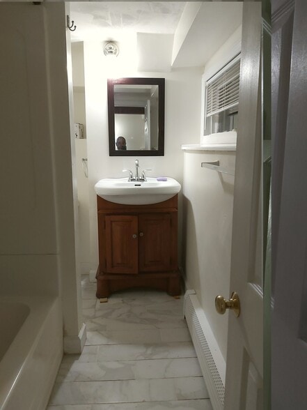 Building Photo - 83 Locust St