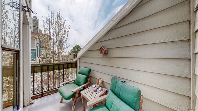 Building Photo - 5550 W 80th Pl