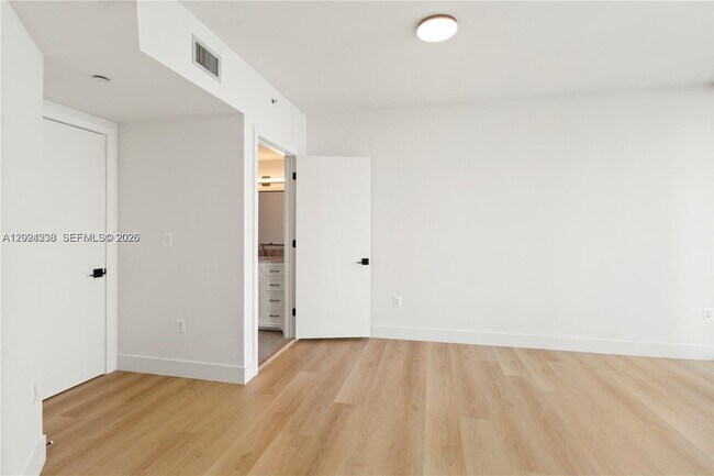 Building Photo - 350 S Miami Ave