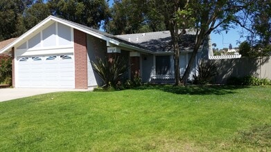 Building Photo - Welcome Home! 4 Bedroom HOUSE available NOW!