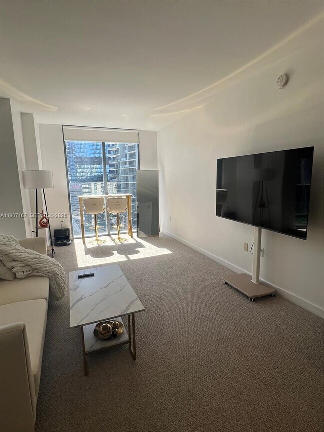 Building Photo - 31 SE 6th St