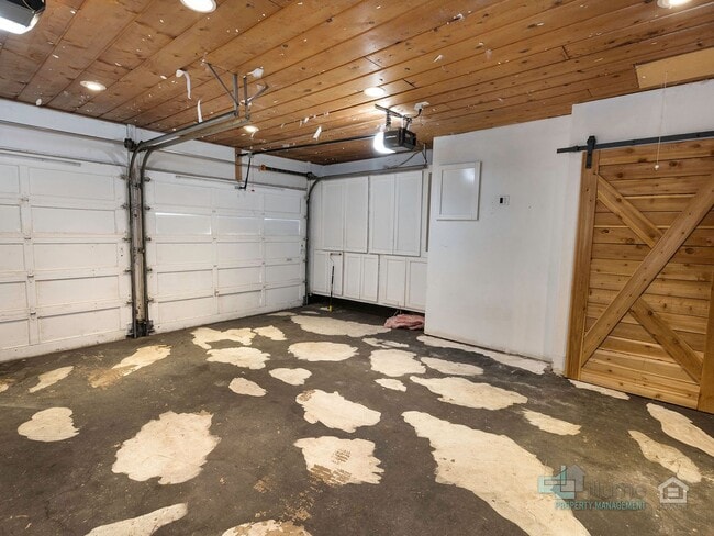 Building Photo - Charming 3-Bedroom Home in a Quiet Cul-de-Sac