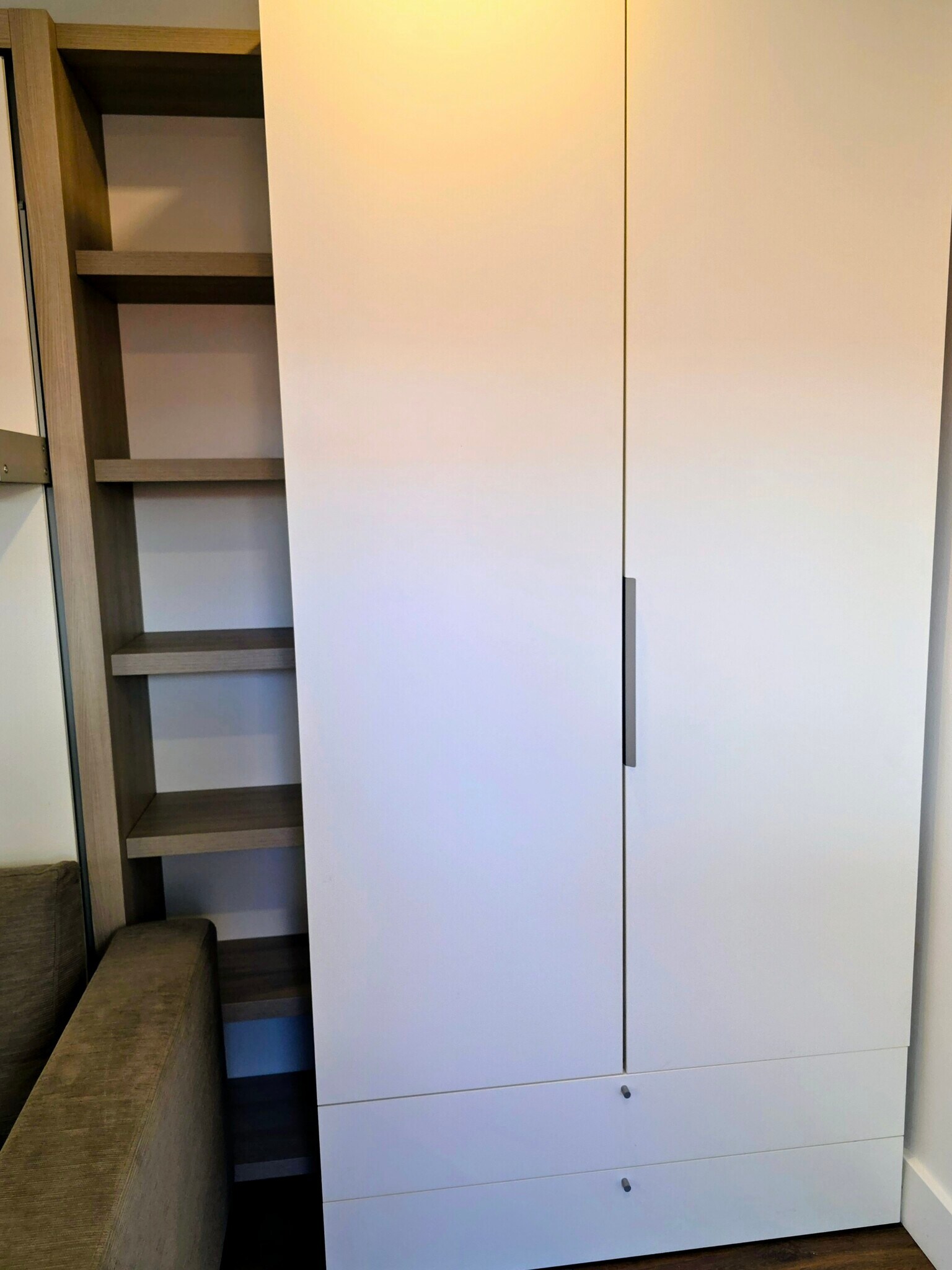 Building Photo - 3004 Kelton Ave