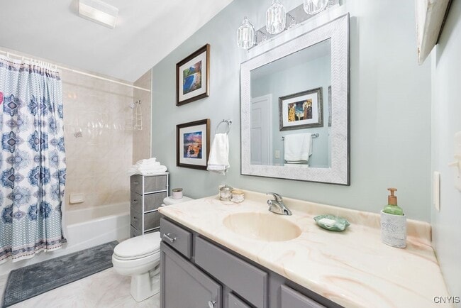 Building Photo - 5479 Lake Rd