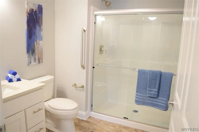 Building Photo - 6626 Erie Rd