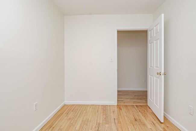 Building Photo - 1337 Park Pl
