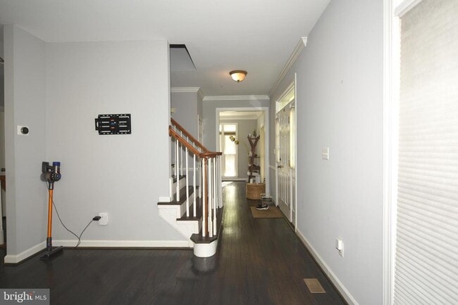 Building Photo - 556 Winding Rose Dr