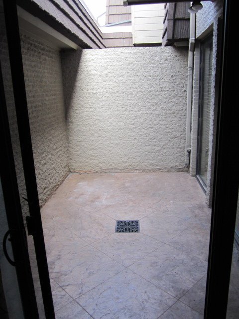 Building Photo - 4112 Coletta Dr