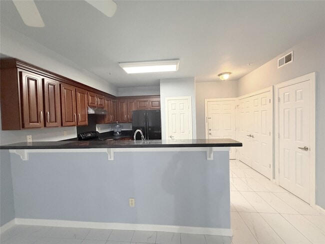 Building Photo - 6611 W Sam Houston Pkwy S