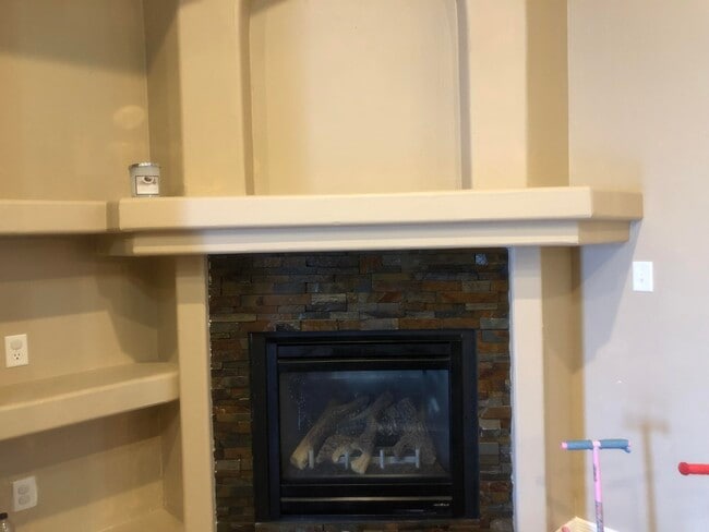 Building Photo - 3132 Tunnel Point Way