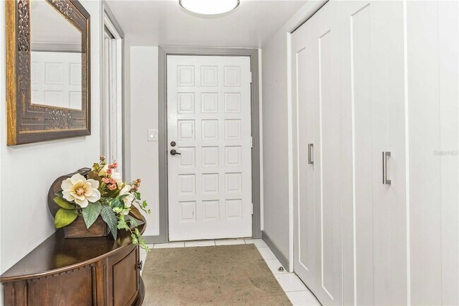 Building Photo - 105 Island Way