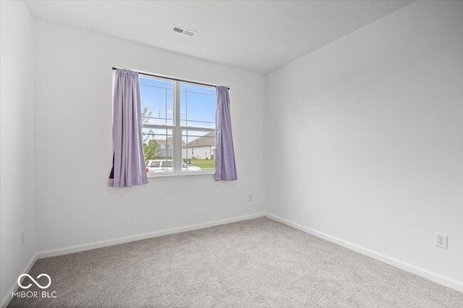 Building Photo - 2285 Pne Vly Dr