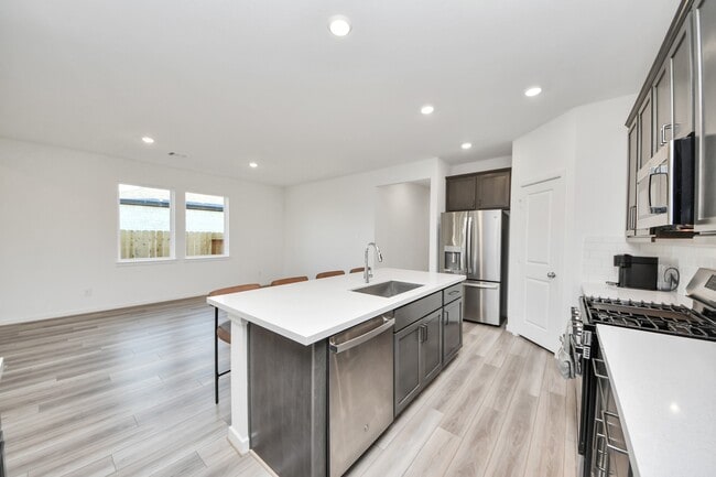 Building Photo - 21811 Tallulah River Dr