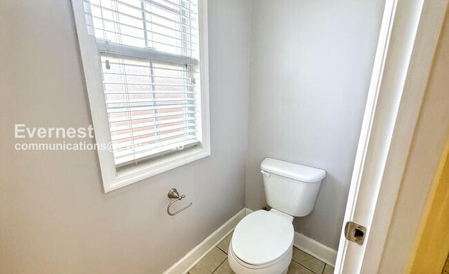 Building Photo - 115 Nasa Way