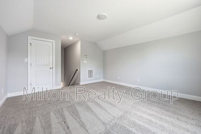 Building Photo - 47 Hemming Ct
