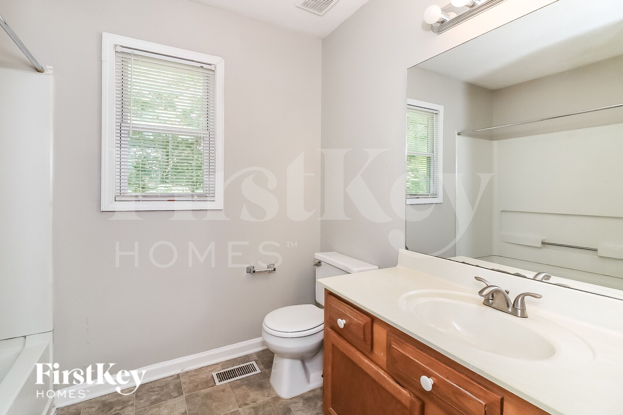 Building Photo - 1827 Hickory Creek Ct NW