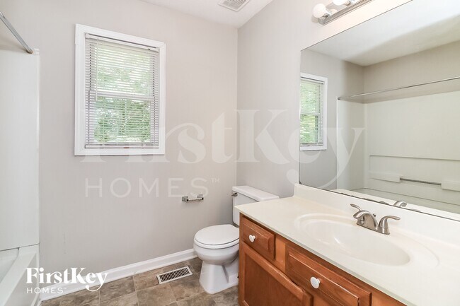 Building Photo - 1827 Hickory Creek Ct NW