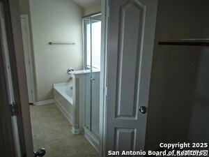 Building Photo - 8915 Audubon Park