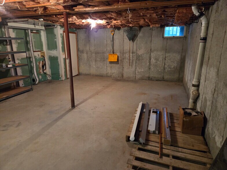 Building Photo - 12B Mabel Ave