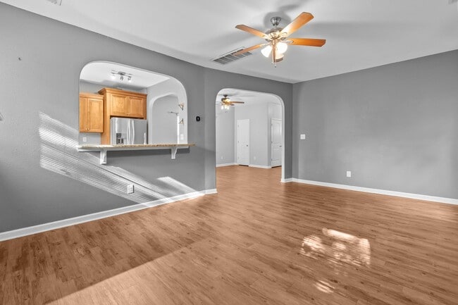 Building Photo - Spacious 4-Bedroom Home with First-Floor S...