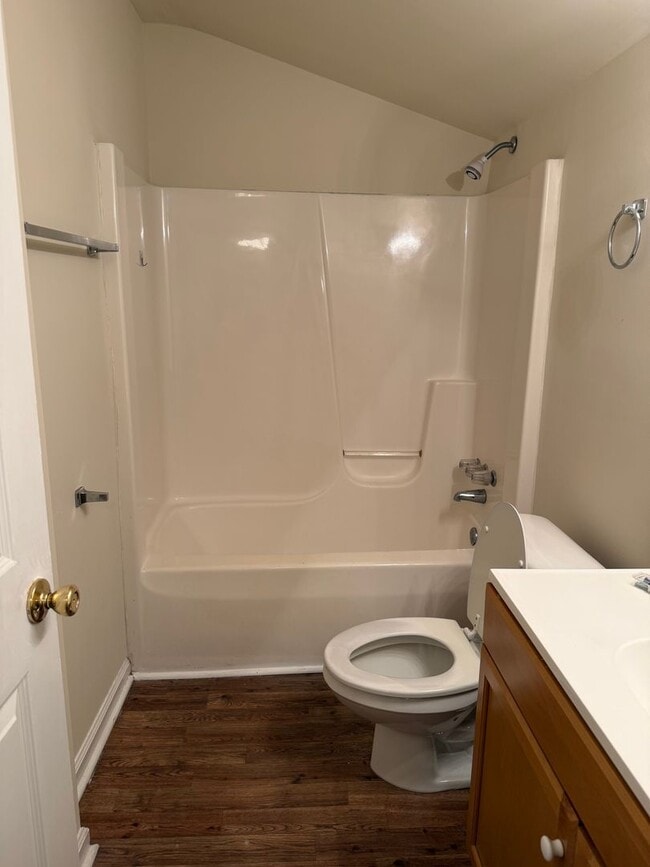 Building Photo - 1117 Douglas Ave