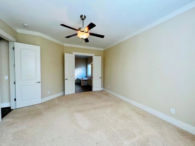 Building Photo - 132 Larkin Ln