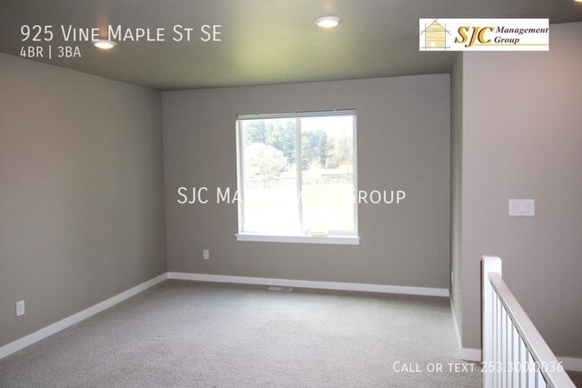 Building Photo - 925 Vine Maple St SE