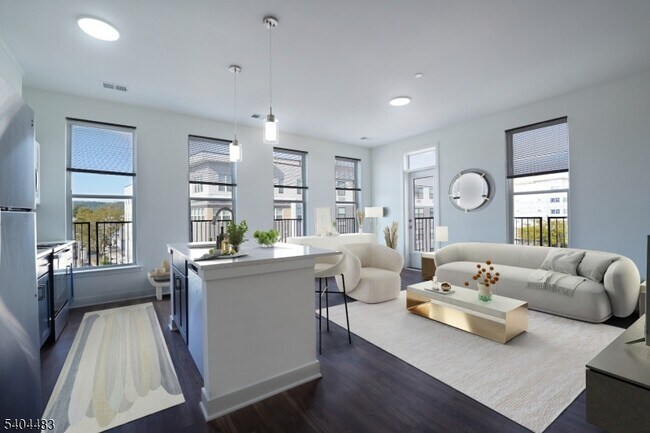 Building Photo - 18 W Main St