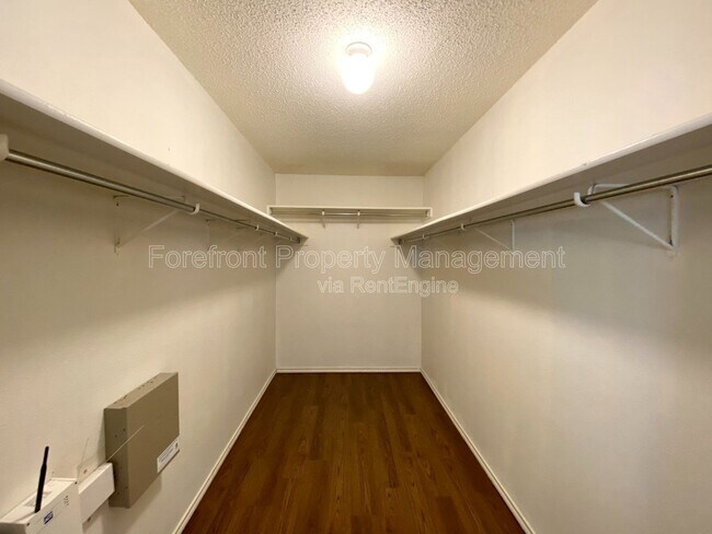 Building Photo - 2510 Village Pkwy