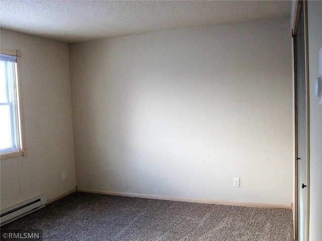 Building Photo - 308 Willow St