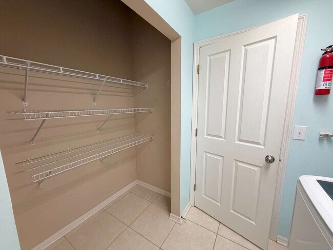 Building Photo - 24317 Summer Wind Ct