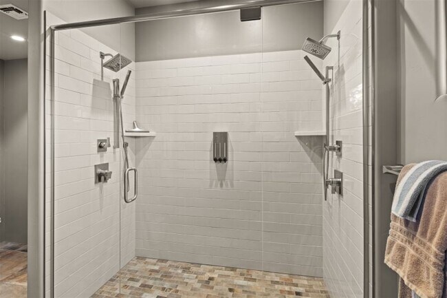 Building Photo - Exquisite Luxury Home Basking in Red Rock Mountains with Infrared Sauna + Fire Tables, Near Oak C...